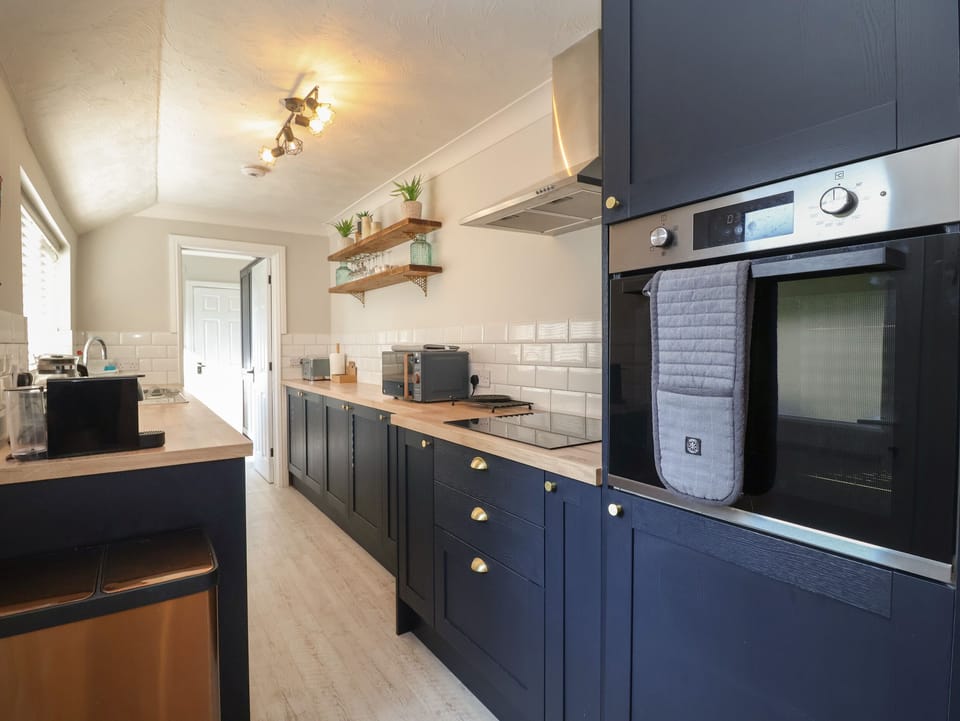 Fridge, dishwasher, electric kettle, toaster