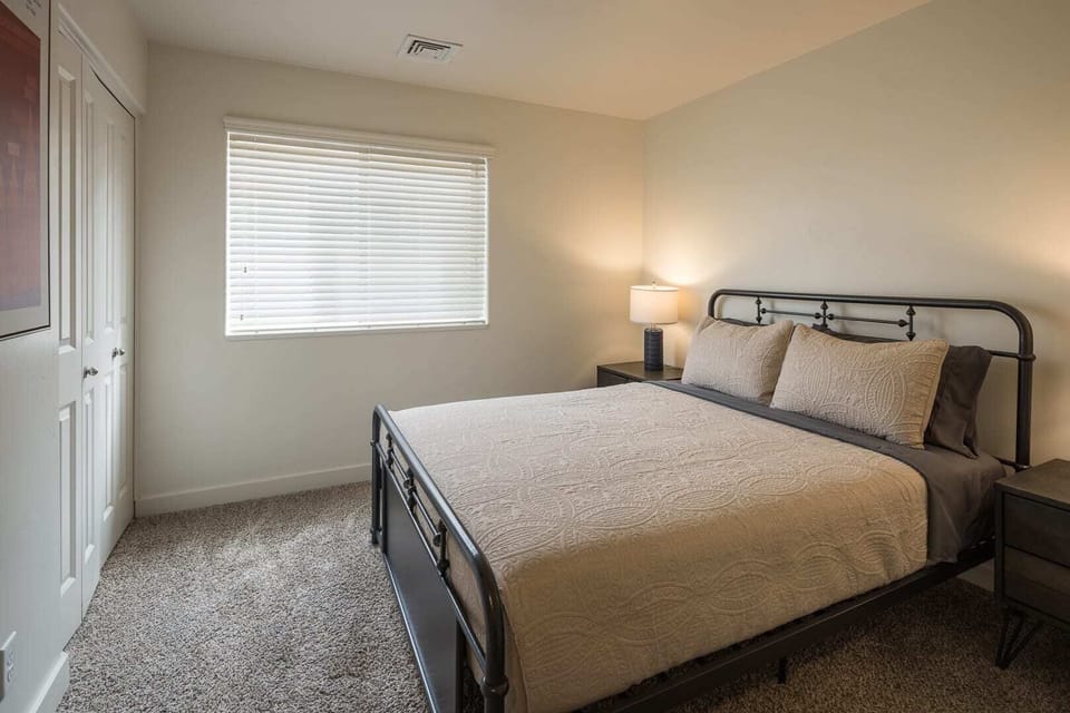 Guest Bedroom #2