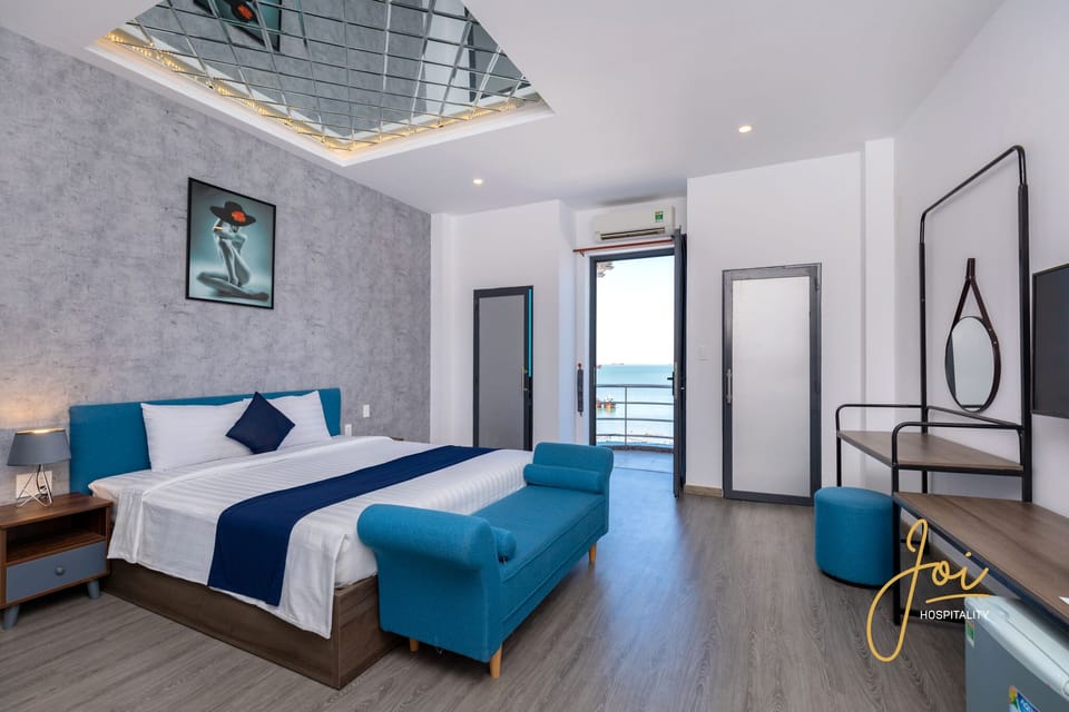Panoramic Double Room, Balcony, Beach View | Desk, iron/ironing board (on request), WiFi (free), bed sheets