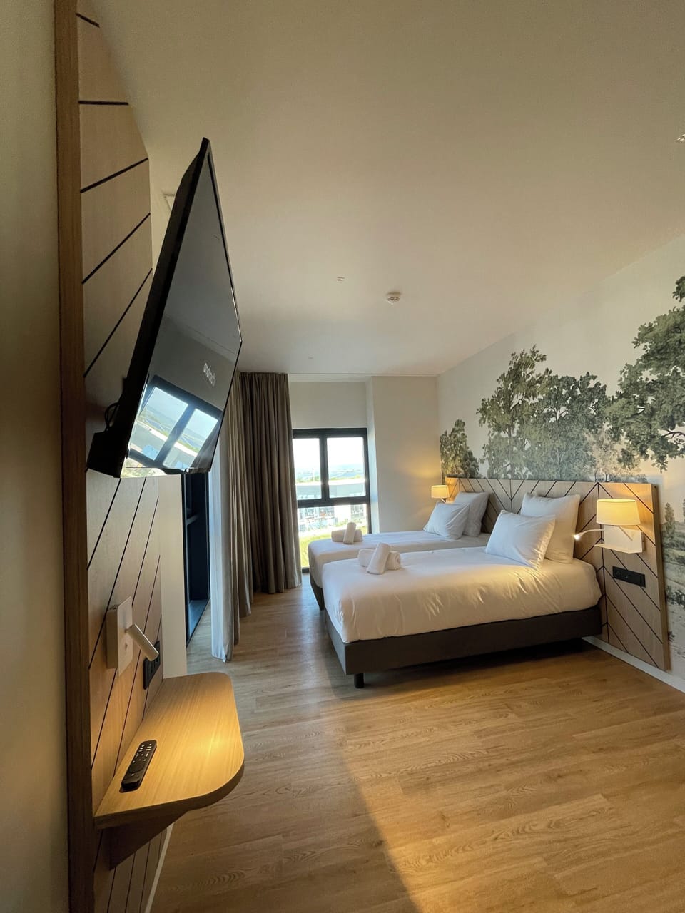 Superior Room, 2 Twin Beds | Blackout drapes, soundproofing, free WiFi