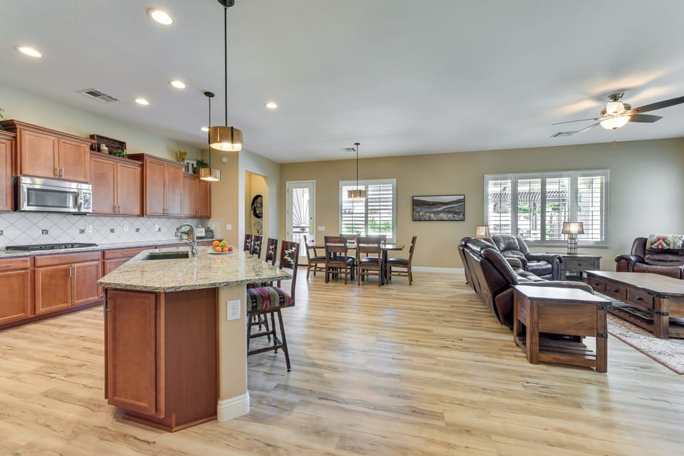House (4 Bedrooms) | Interior