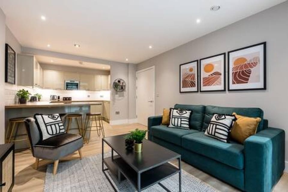 House | 2 bedrooms, iron/ironing board, Internet