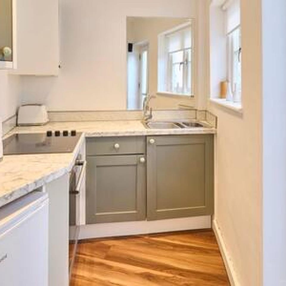 House | 2 bedrooms, iron/ironing board
