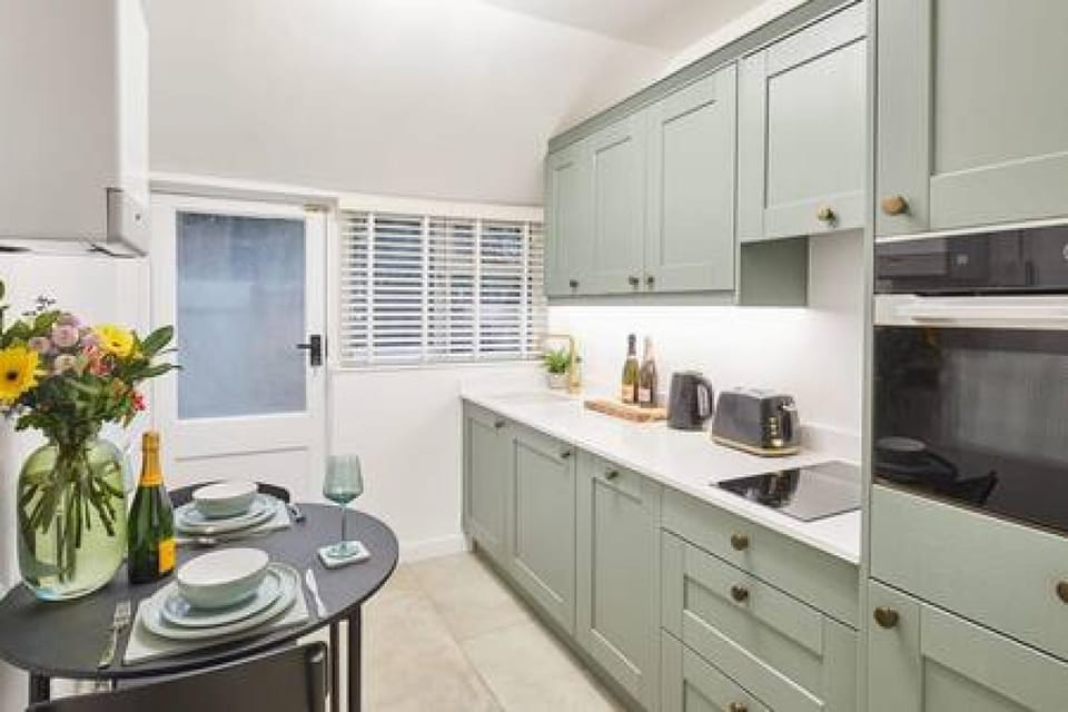 House | 1 bedroom, iron/ironing board