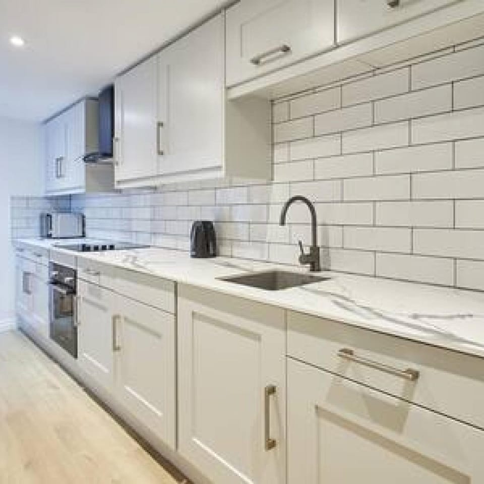 House | 2 bedrooms, iron/ironing board