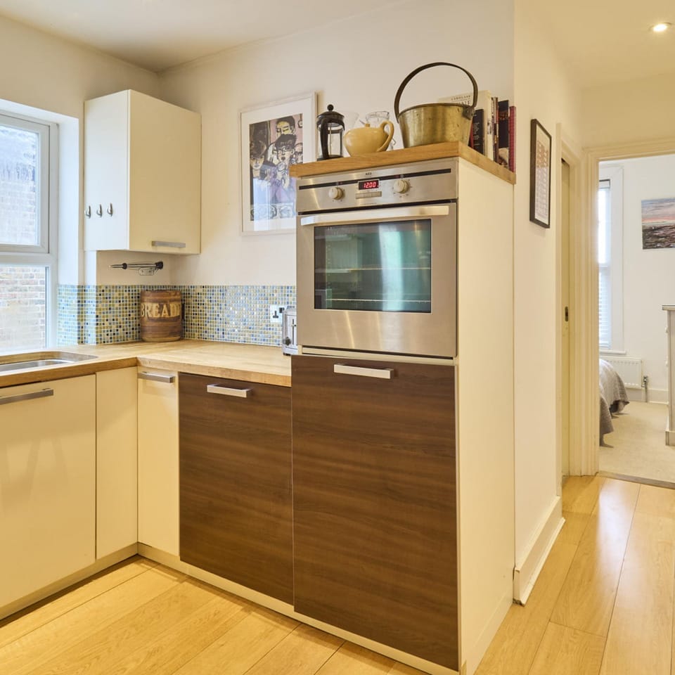 House | 2 bedrooms, iron/ironing board