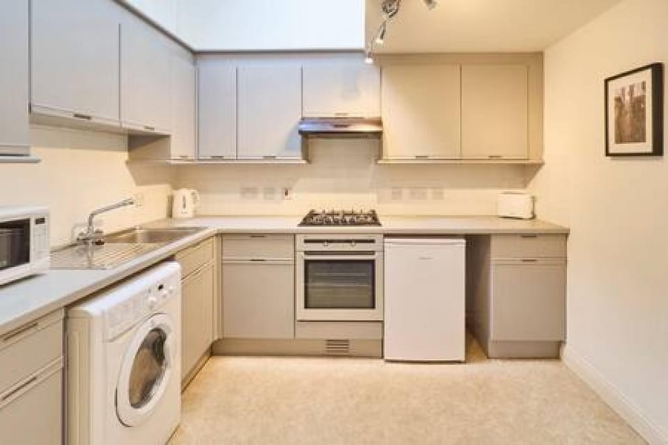 House | 2 bedrooms, iron/ironing board