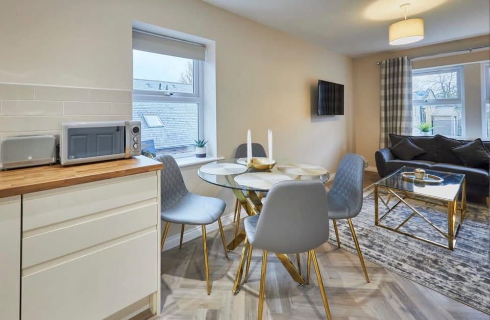 House | 2 bedrooms, iron/ironing board