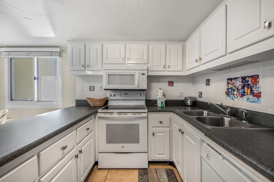 Fully Stocked Kitchen