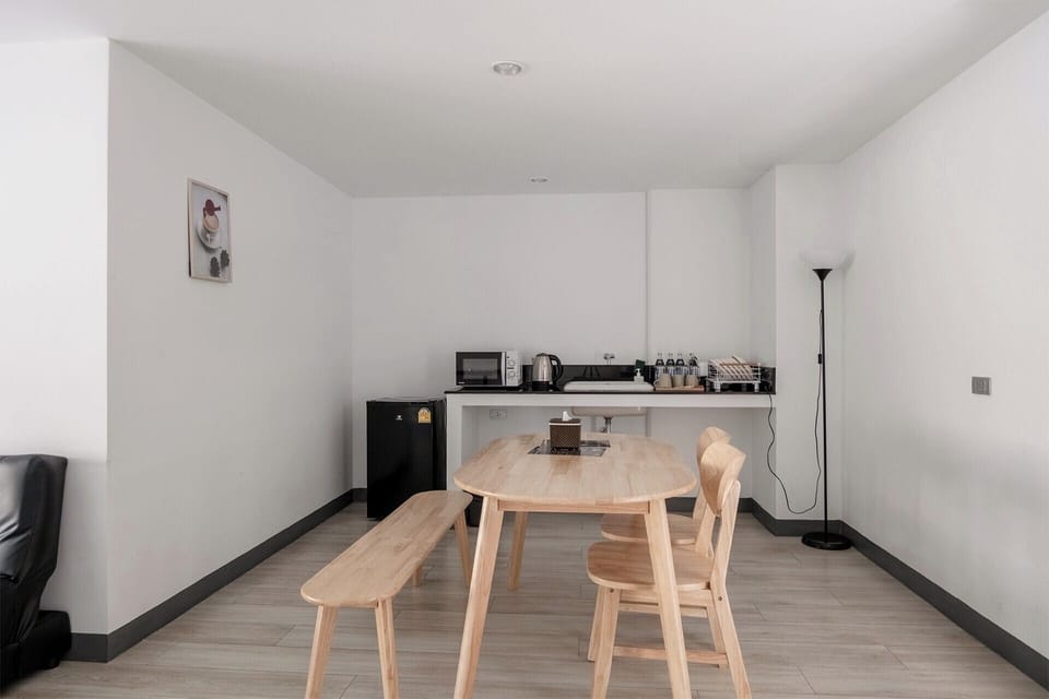 Exclusive Room, 1 Bedroom, Private Bathroom, City View | Private kitchen | Mini-fridge