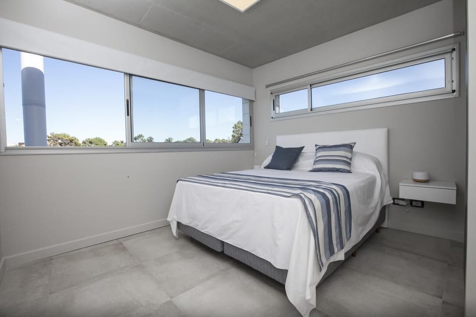 Apartment | Down comforters, soundproofing, free WiFi