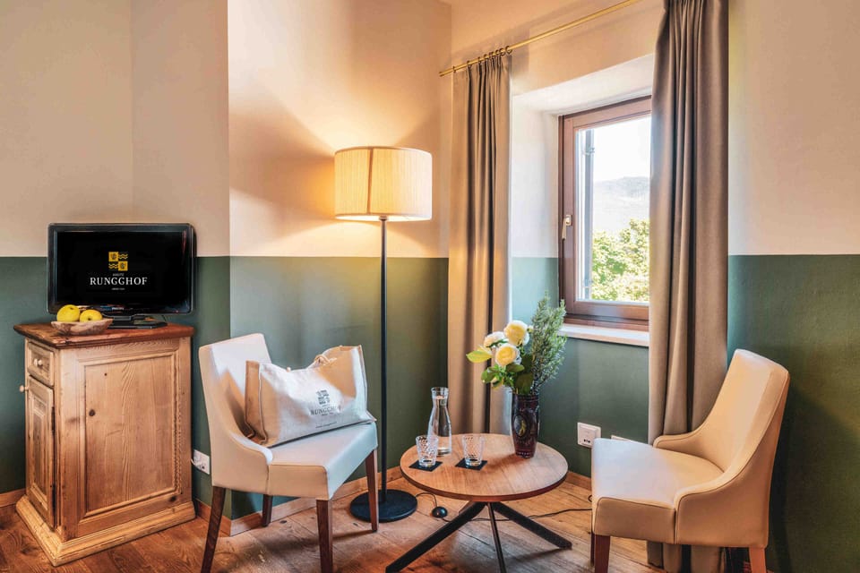 Panoramic Room | Hypo-allergenic bedding, in-room safe, blackout drapes, soundproofing