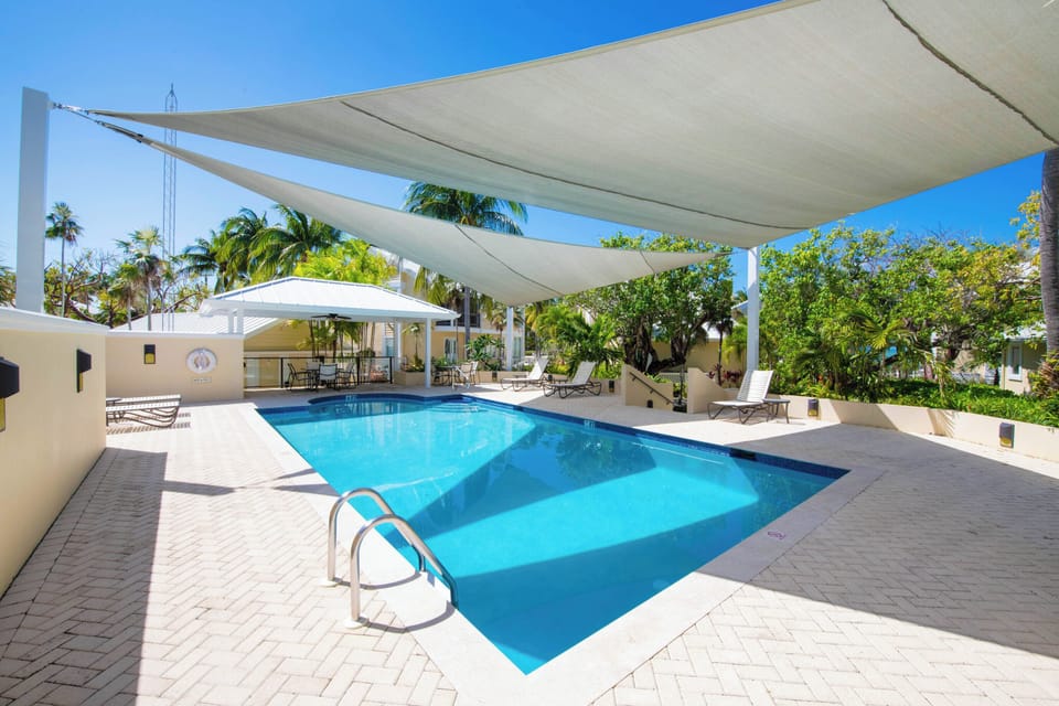 Freshwater pool