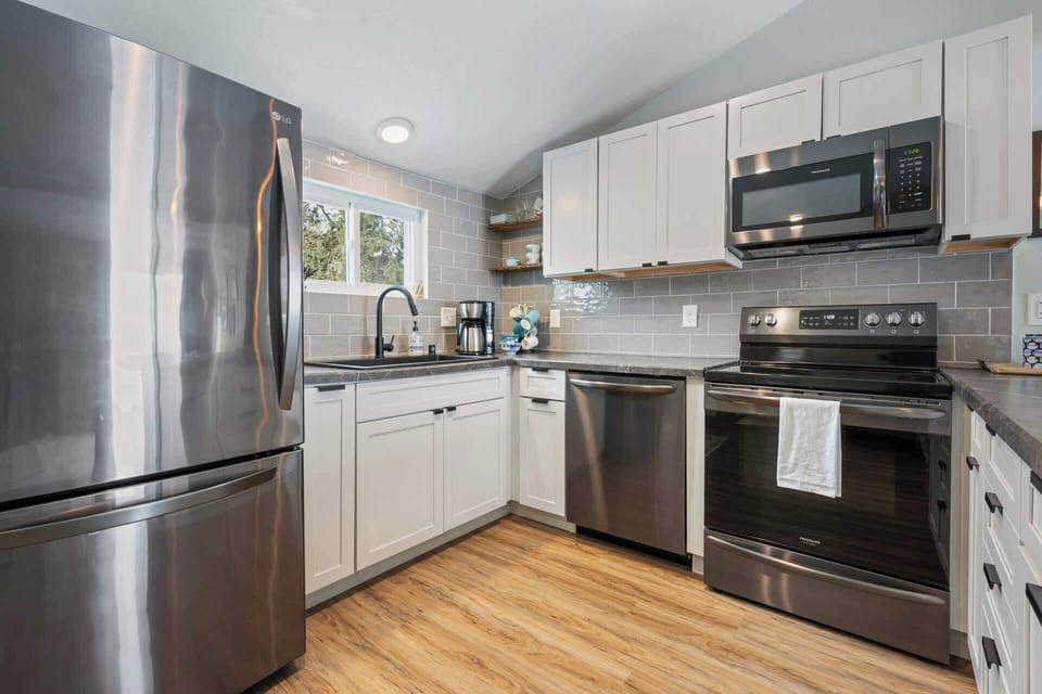 Guests will enjoy all new appliances