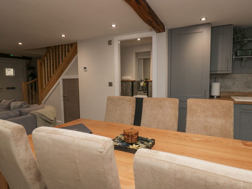 3 bedrooms, individually decorated, individually furnished, free WiFi