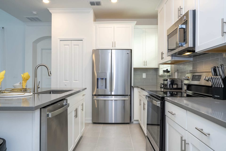 Comfort House | Private kitchen | Fridge, stovetop, electric kettle
