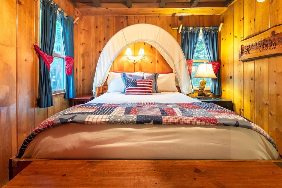 Covered Wagon Bed!