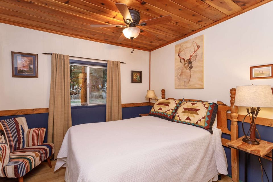 Bedroom with Double Bed