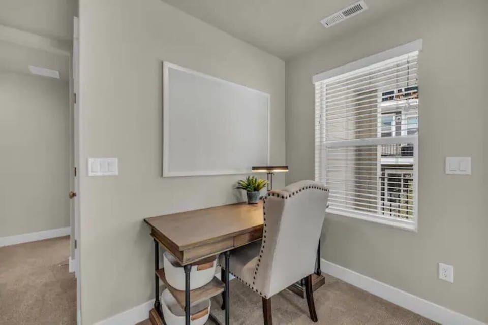 2nd Floor Office Area.