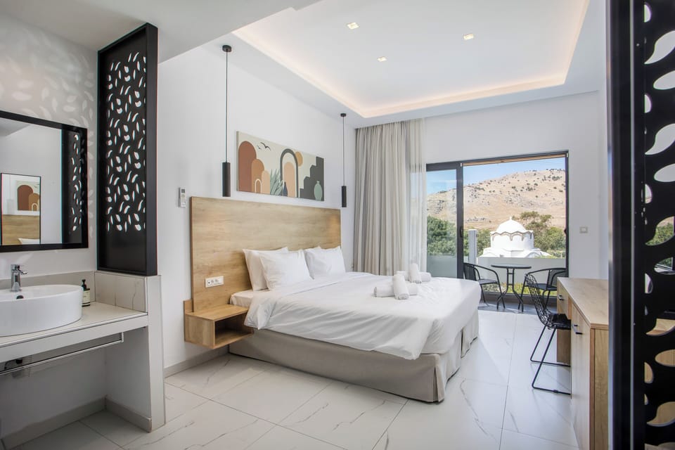 Double Room | Premium bedding, in-room safe, iron/ironing board