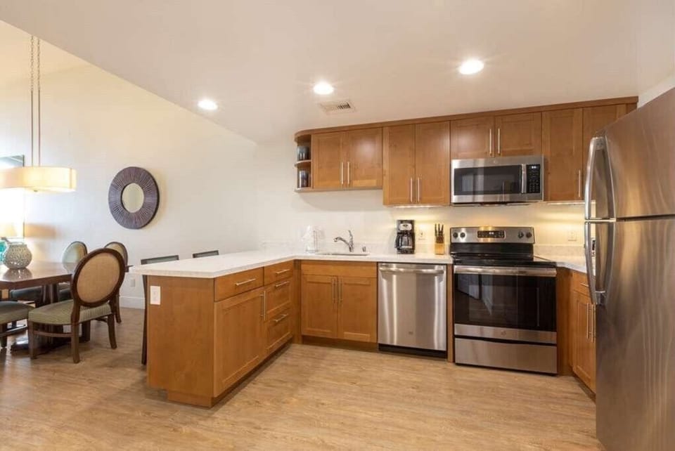 Grand Pacific Palisades_18.jpg