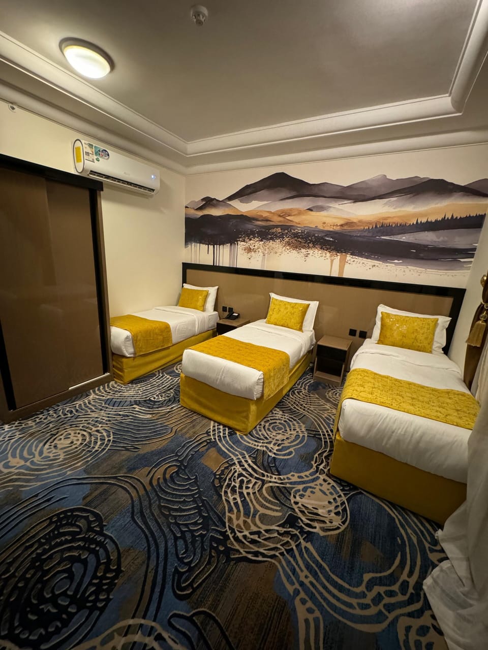Triple Room, 3 Twin Beds | Premium bedding, pillowtop beds, blackout drapes, WiFi (free)