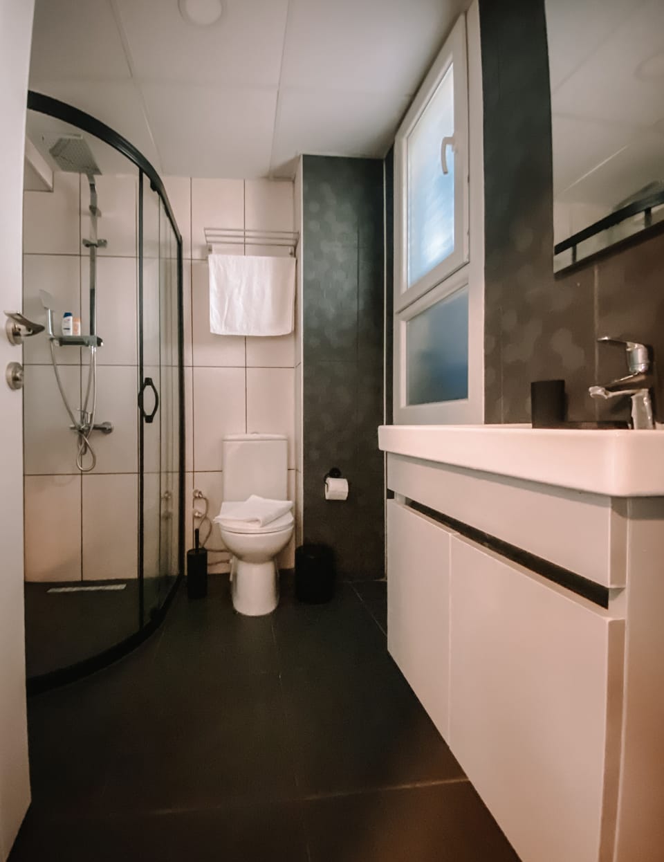 Shower, rainfall showerhead, eco-friendly toiletries, hair dryer