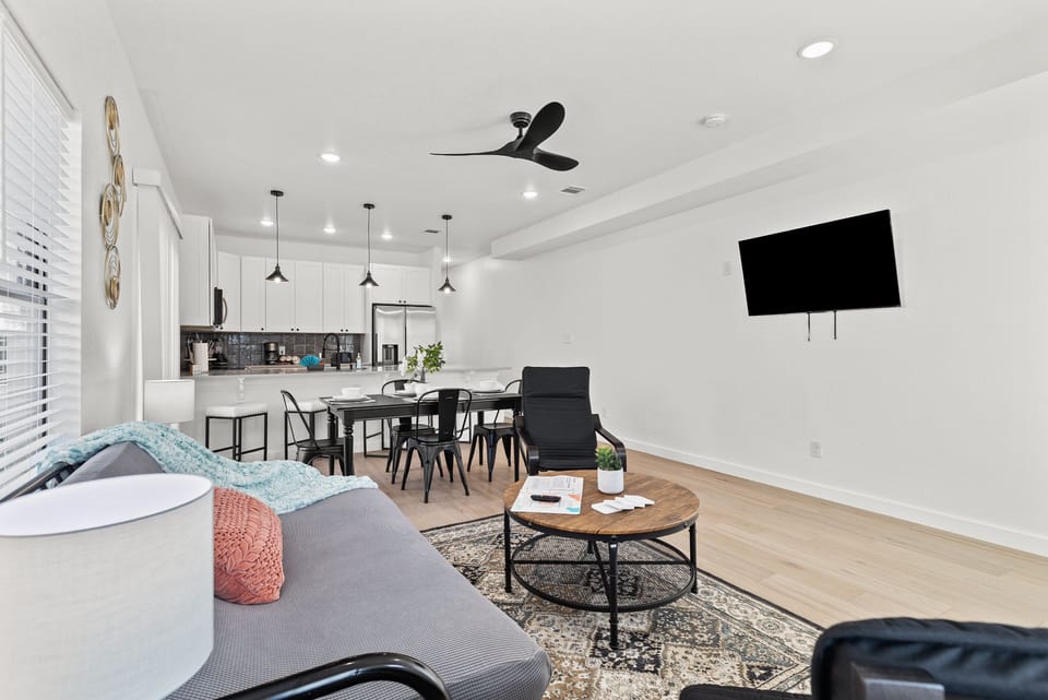 Apartment (3 Bedrooms) | Living area | 50-inch TV with digital channels