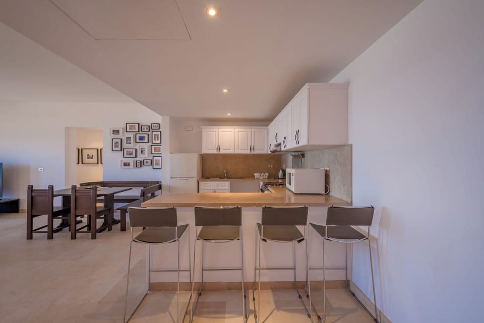 Luxury Apartment | In-room dining
