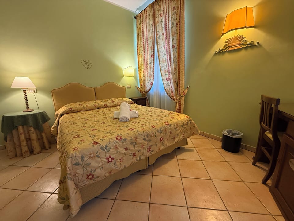 Comfort Room | Television