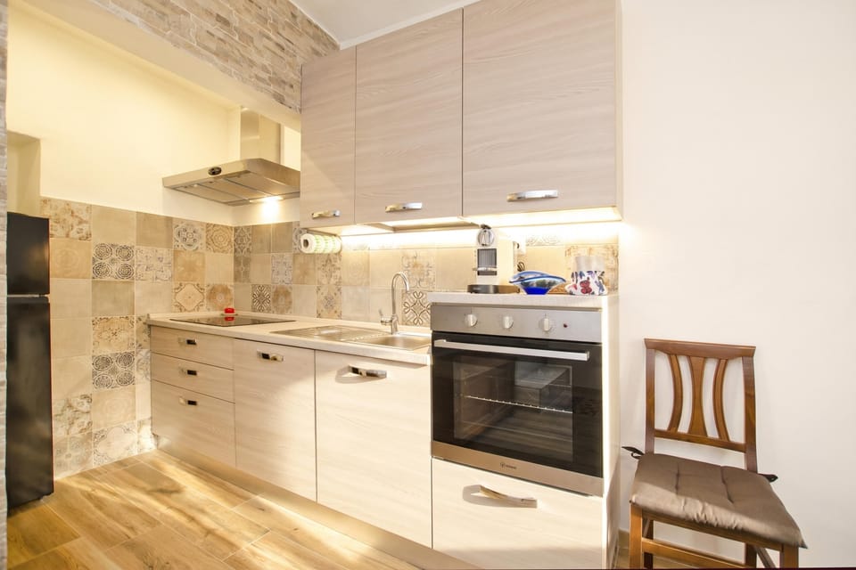 Standard Townhome, Multiple Bedrooms (Casina Valentina) | Private kitchen | Fridge, oven, stovetop, dishwasher