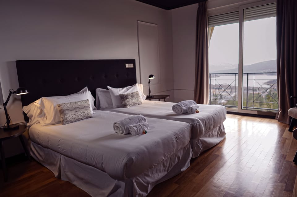 Panoramic Double Room, 1 Bedroom, Non Smoking, Lake View | In-room safe, blackout drapes, iron/ironing board, free WiFi
