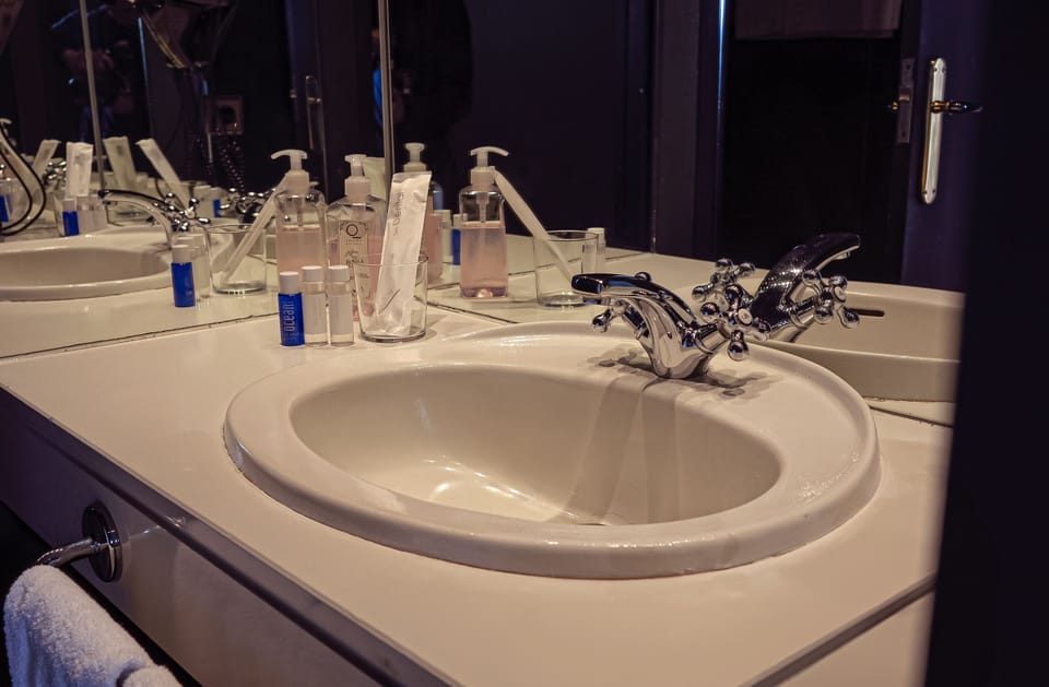 Junior Suite Embalse | Bathroom | Slippers