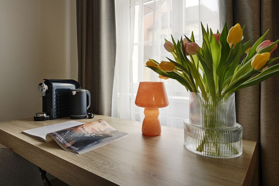 In-room safe, desk, laptop workspace, soundproofing