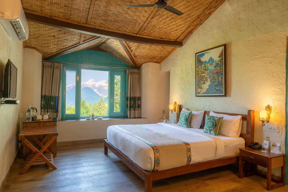 Premium Room | Desk, iron/ironing board, free WiFi
