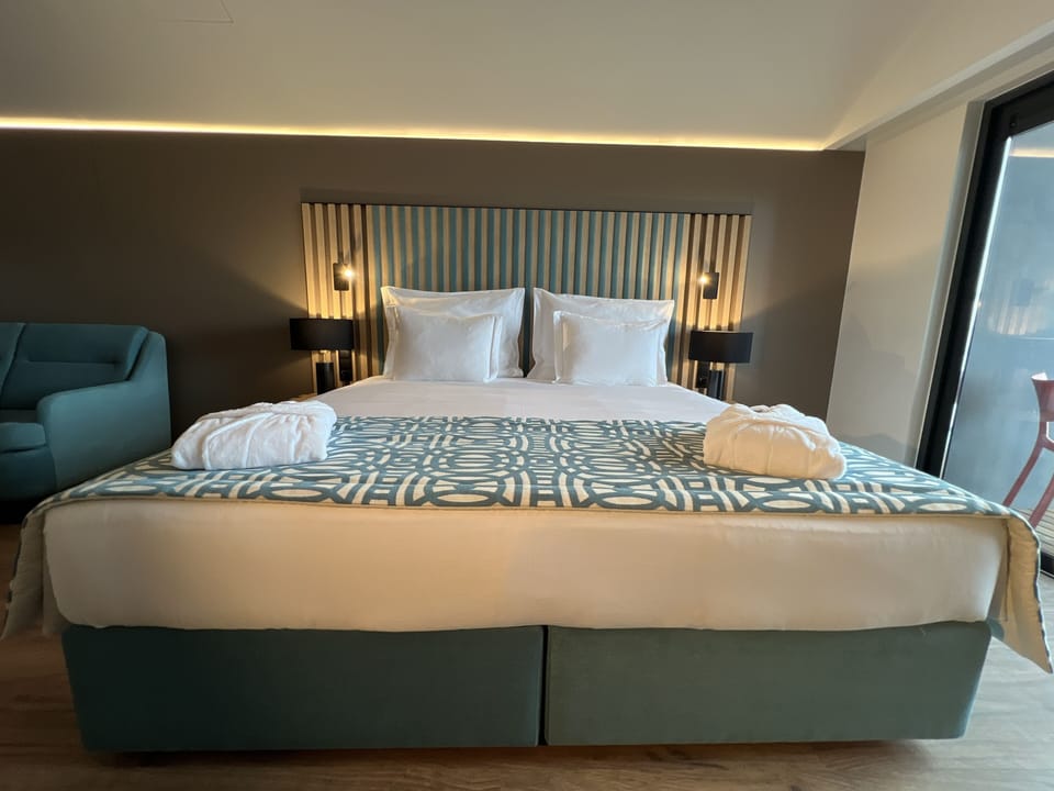 Design Double or Twin Room | Extra beds
