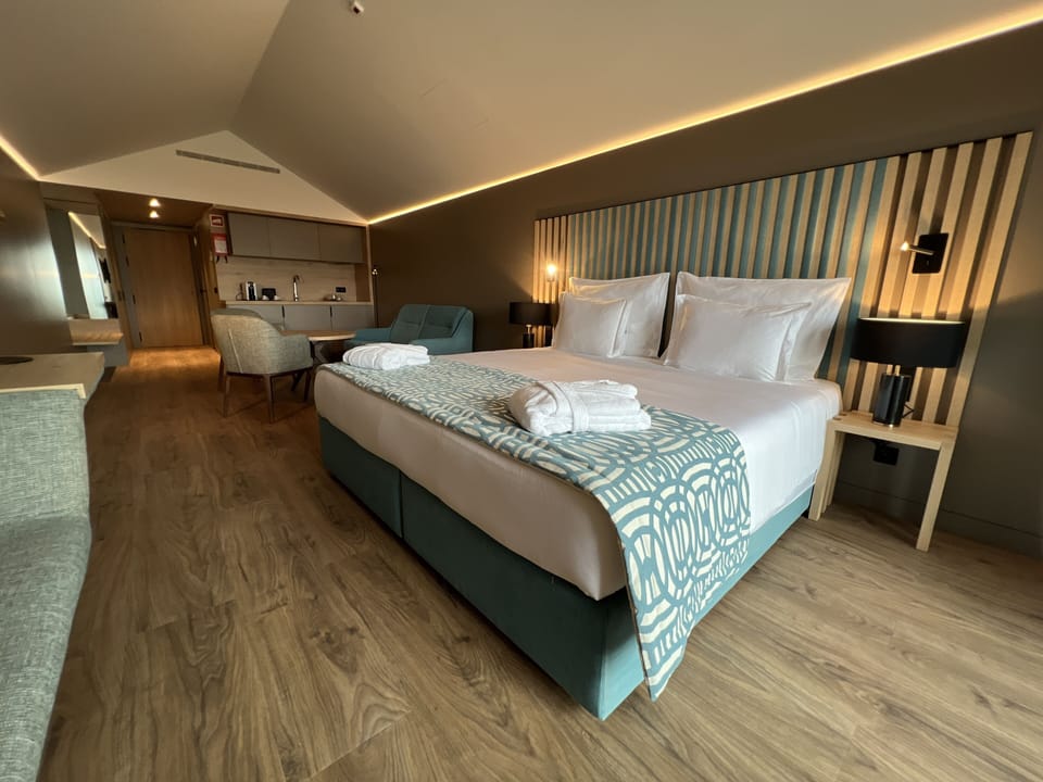 Design Double or Twin Room | Extra beds