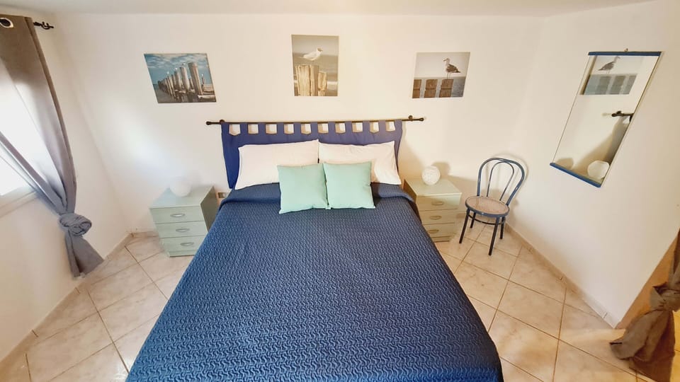 2 bedrooms, individually furnished, iron/ironing board, free WiFi