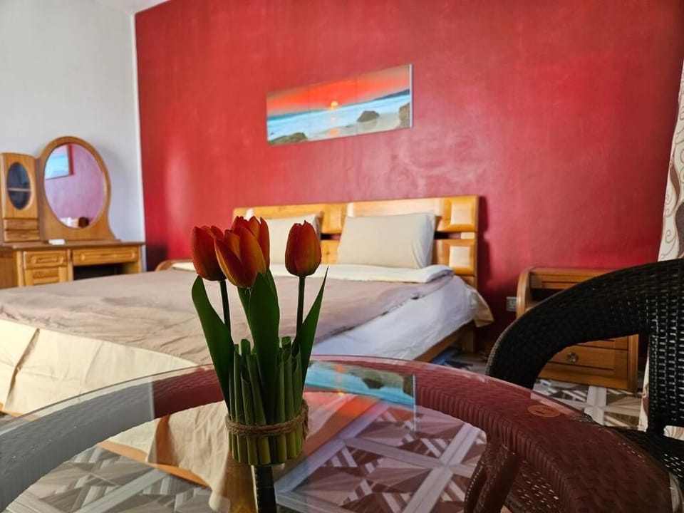 Comfort Double Room (Rose) | In-room safe, desk, blackout drapes, soundproofing