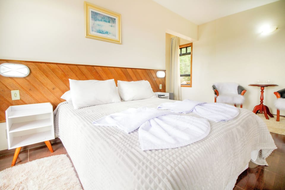 Superior Room | Desk, free WiFi, bed sheets