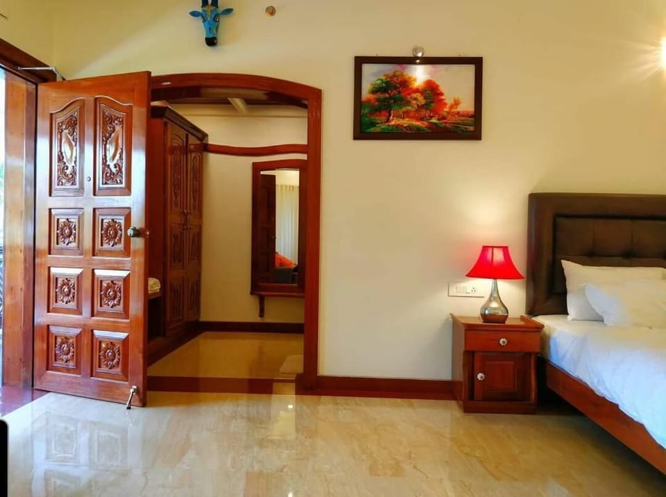 In-room safe, individually furnished, desk, laptop workspace