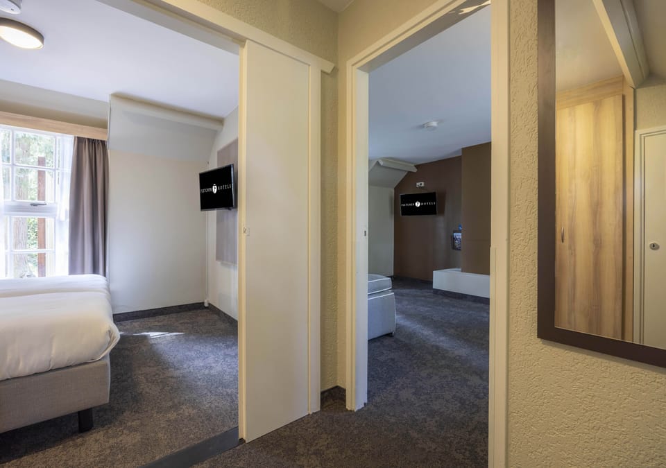 Family Room, Terrace | Bathroom | Shower, eco-friendly toiletries, hair dryer, towels
