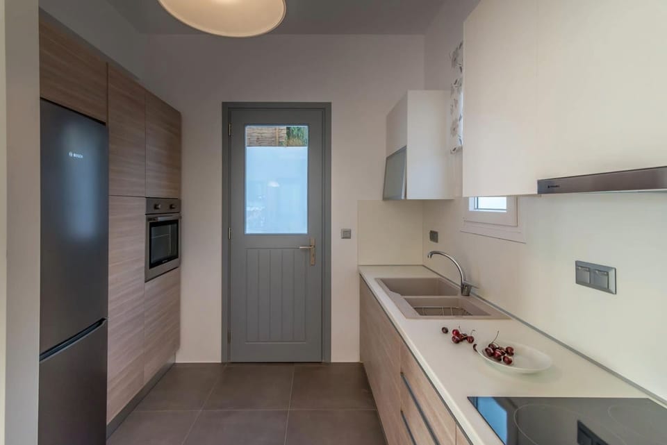 MilosWaves Kitchen