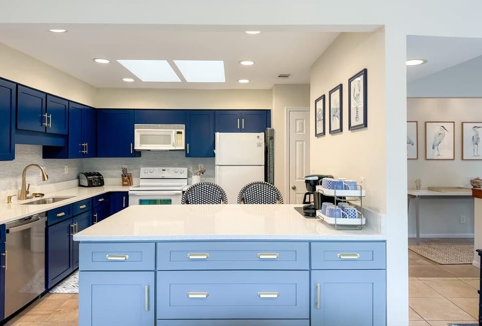 Kitchen with Large Breakfast bar