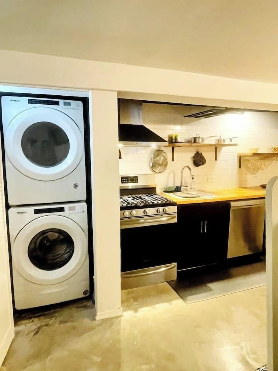 Convenient in-unit washer and dryer for longer stays.