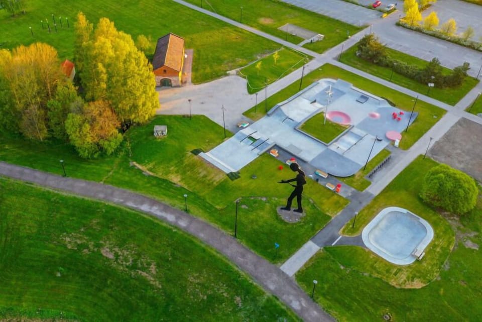 Children's play area - outdoor