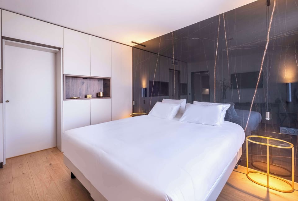 Suite, 1 King Bed | Individually furnished, desk, blackout drapes, soundproofing