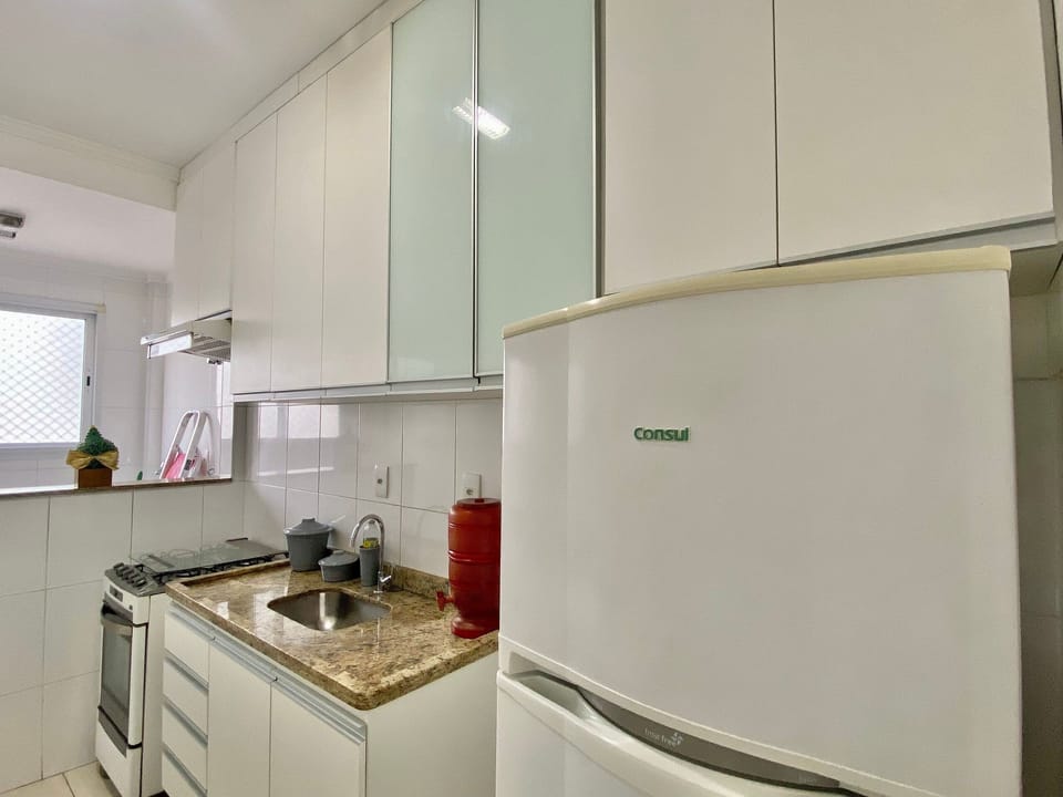 Comfort Apartment | Private kitchen | Fridge, microwave, oven, blender