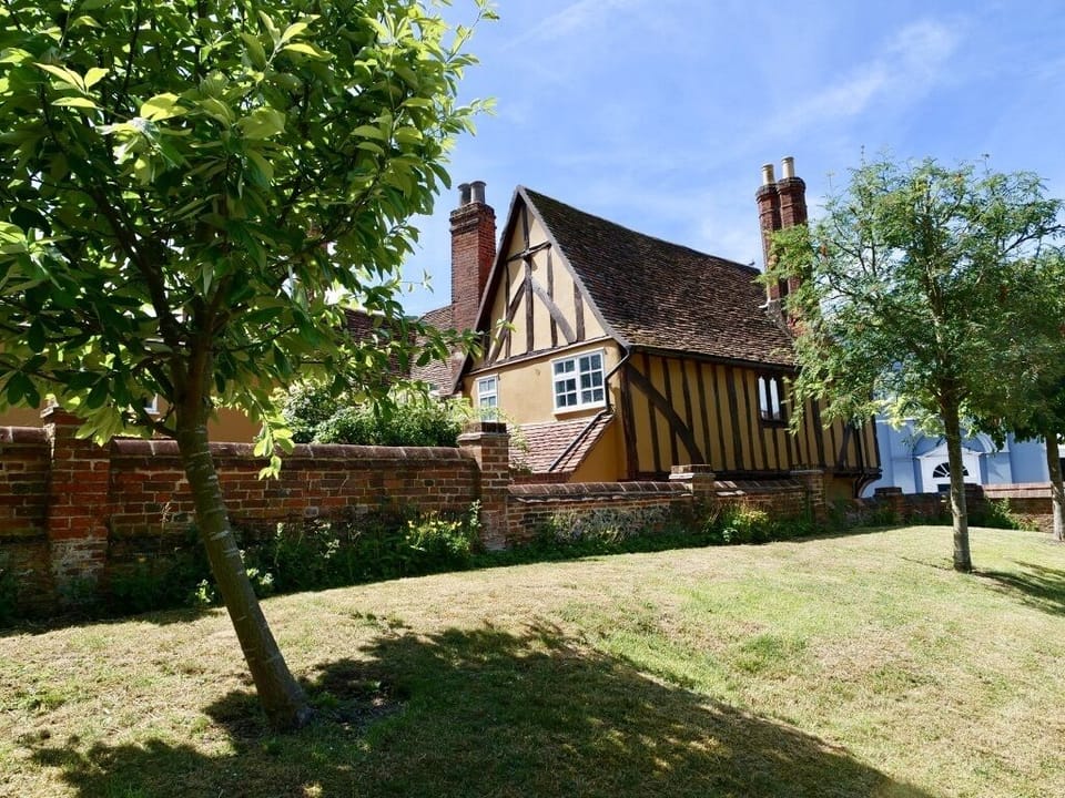 Studio | Exterior