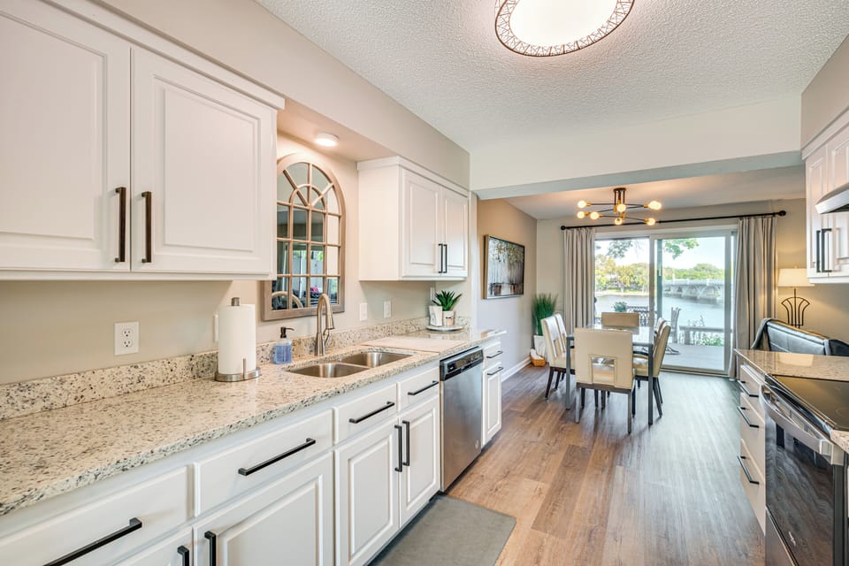 Kitchen | Dishwasher | 1st Floor